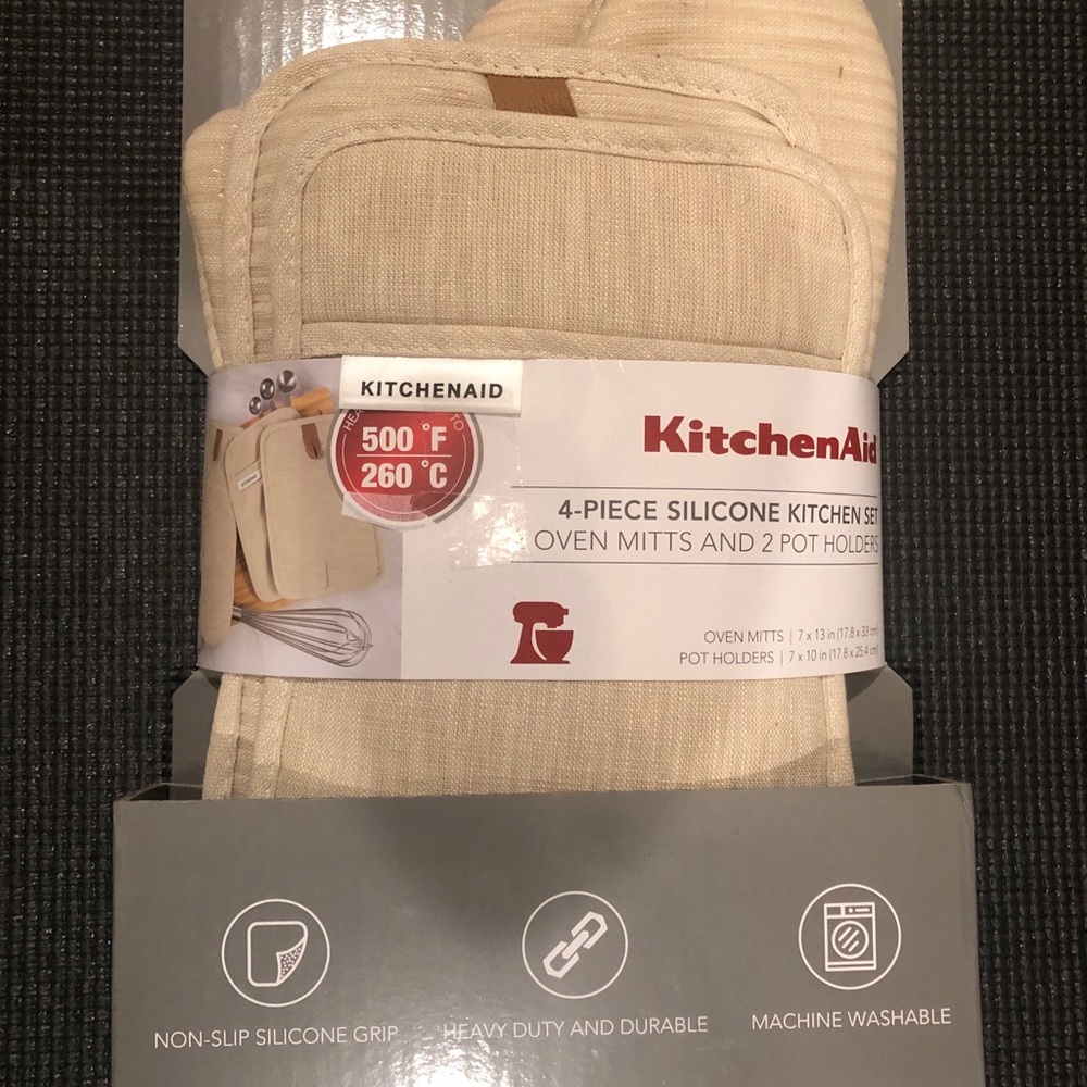NIB KitchenAid 4-Piece Silicone Kitchen Set